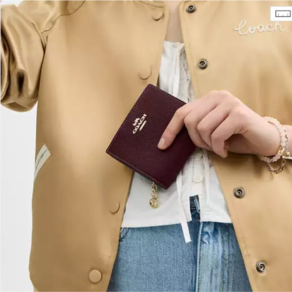 Coach Snap Wallet In Leather/Gold/Merlot C2862 NWT - Picture 3 of 6